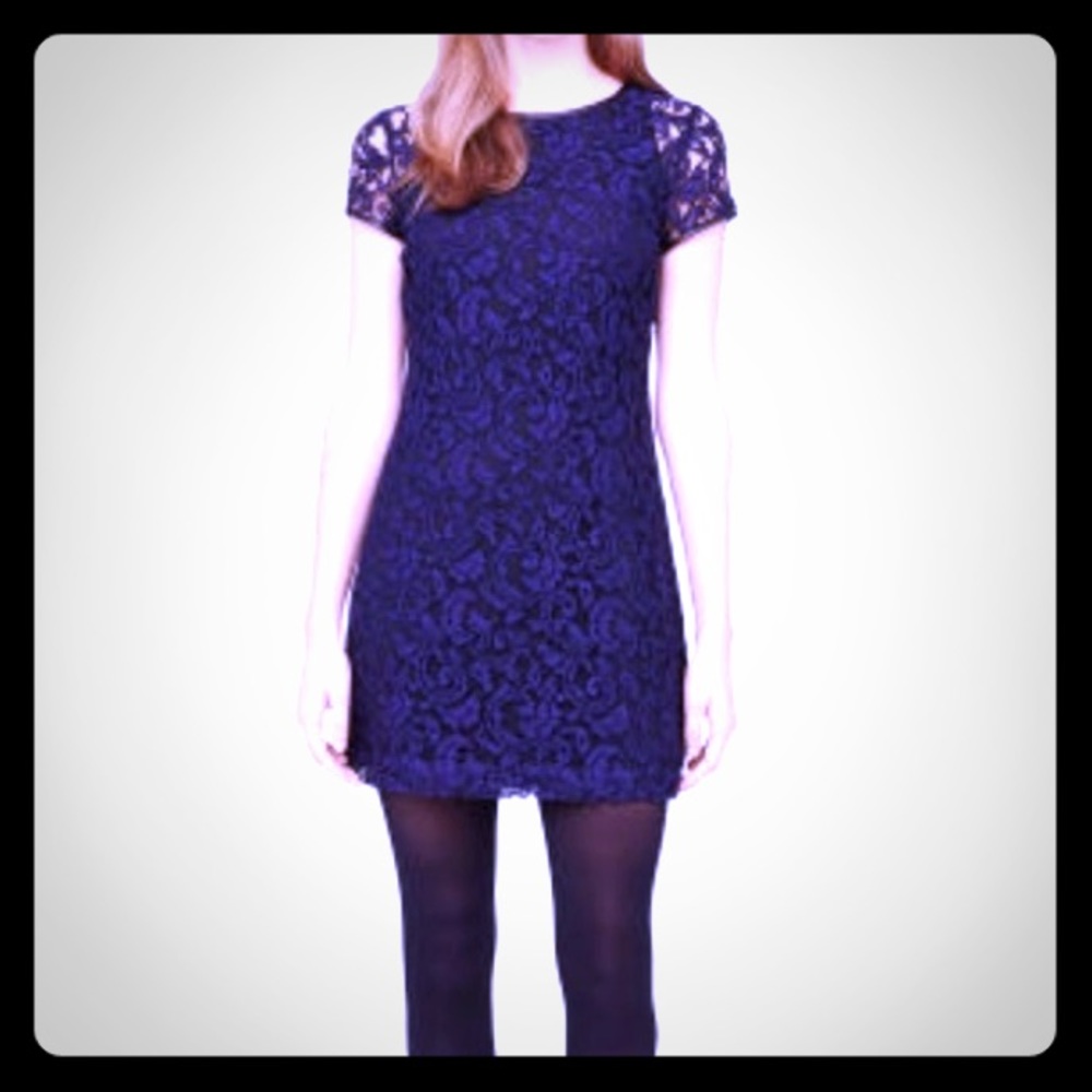 🌟Club Monaco Lace Navy Dress sz 0 perfect holiday piece! like new🌟
